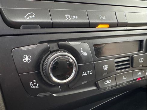 Used 2011 Audi Q5 3.2 Premium Plus w/ Audi MMI Navigation Plus Pkg image 22