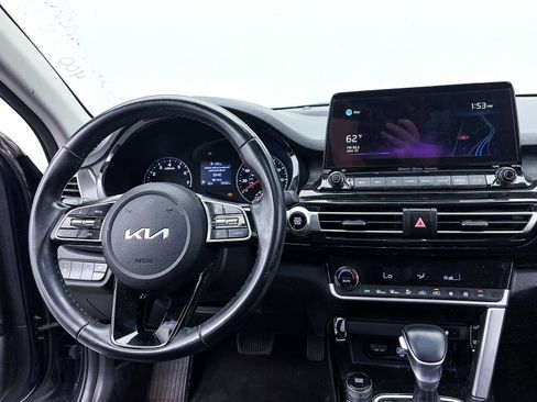 Certified 2022 Kia Seltos EX image 4