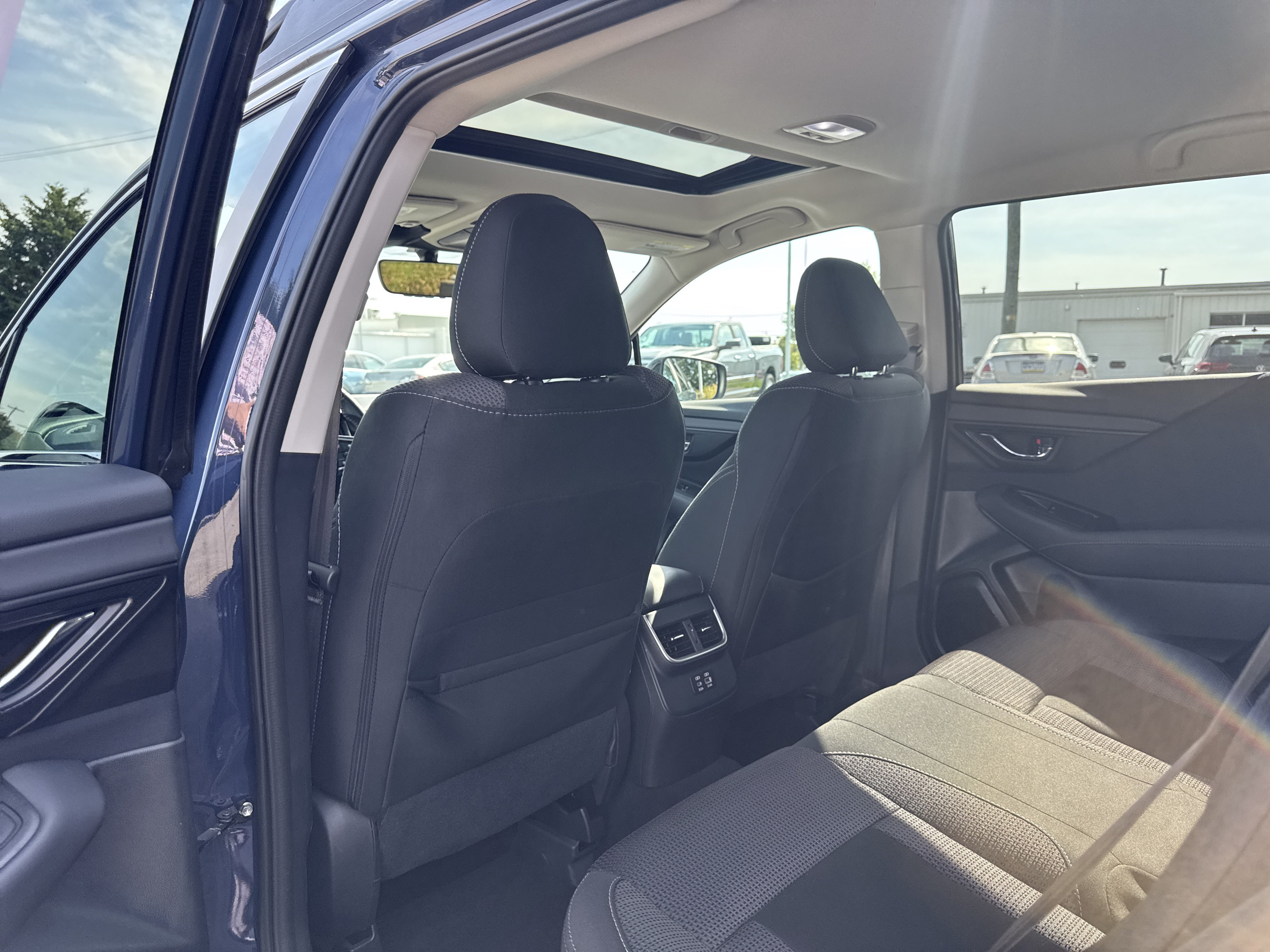 Certified 2024 Subaru Outback Premium AWD/4WD image 22