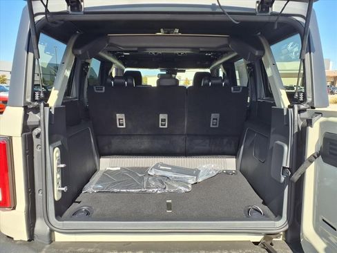 New 2025 Ford Bronco Outer Banks image 28