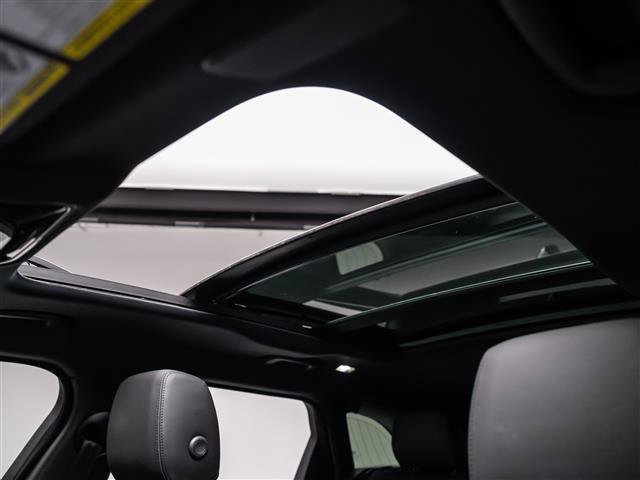 New 2026 Land Rover Range Rover Velar S AWD/4WD image 13