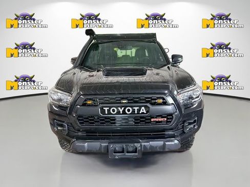 Used 2019 Toyota Tacoma TRD Pro AWD/4WD image 2