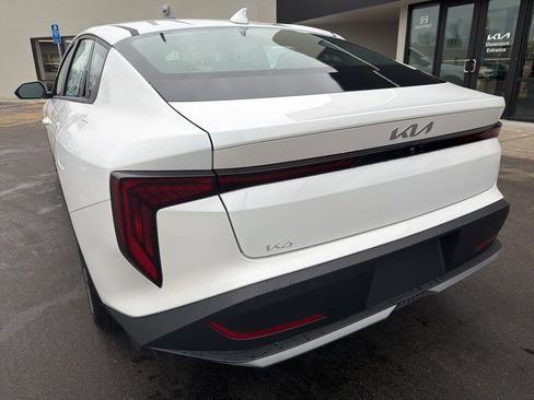 New 2025 Kia K4 EX image 9