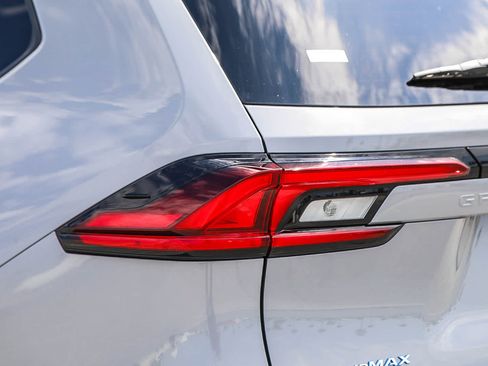 Certified 2026 Toyota Grand Highlander AWD Hybrid image 10