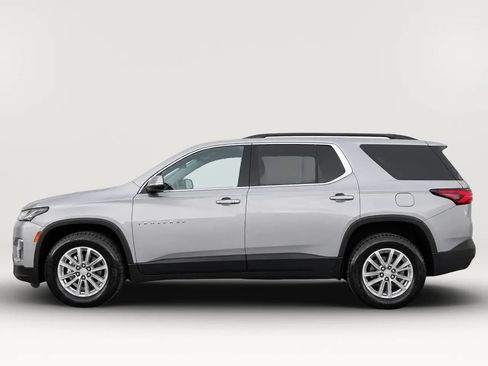 Used 2023 Chevrolet Traverse LT w/ LPO, Cargo Package AWD/4WD image 4