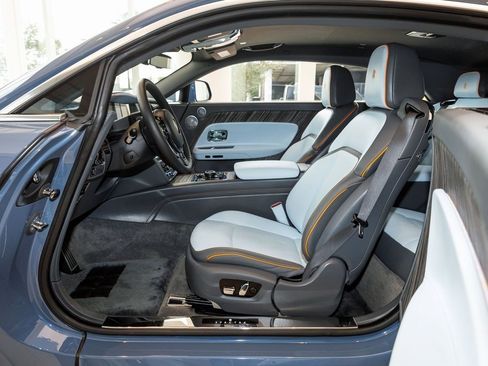 Used 2024 Rolls-Royce Spectre w/ Spectre Launch Package image 25