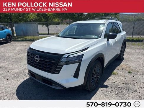 New 2026 Nissan Pathfinder SL w/ SL Premium Package AWD/4WD image 1
