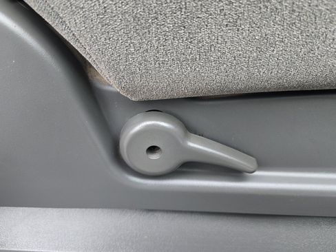 Used 2006 Chevrolet Silverado 2500 LT w/ Heavy-Duty Power Package image 21