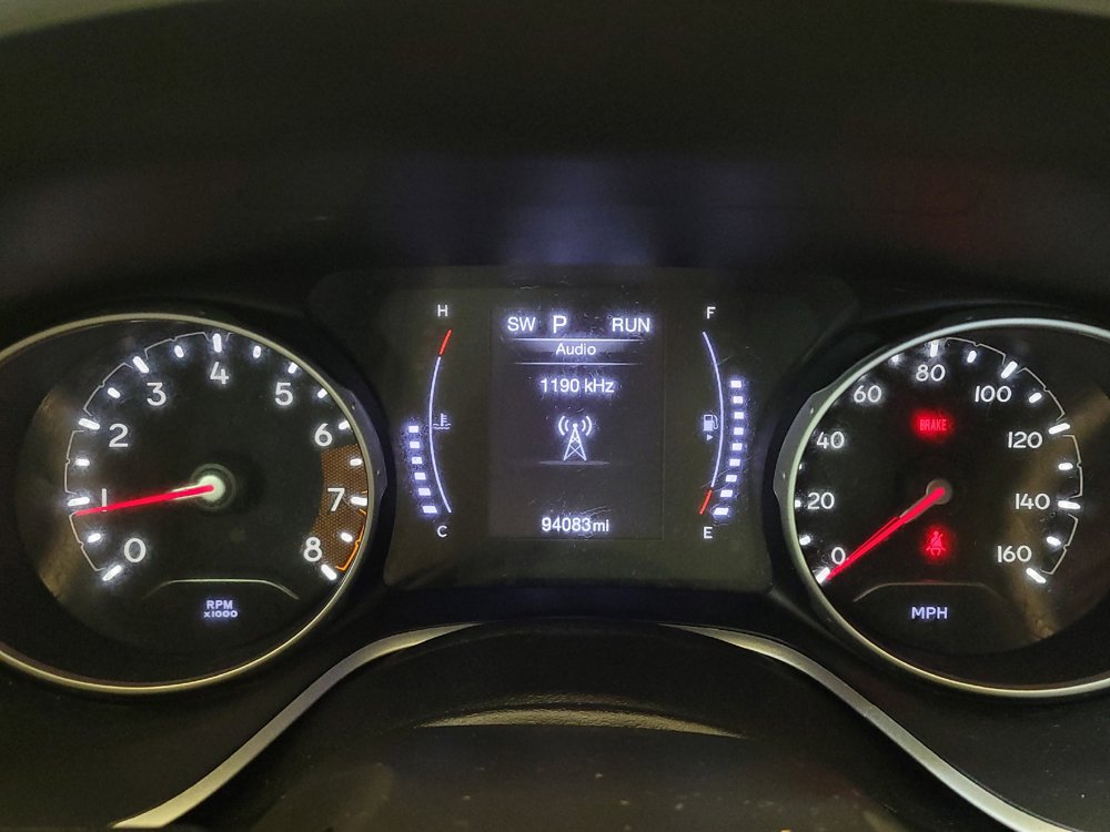 Used 2020 Jeep Compass Latitude w/ Cold Weather Group AWD/4WD image 23