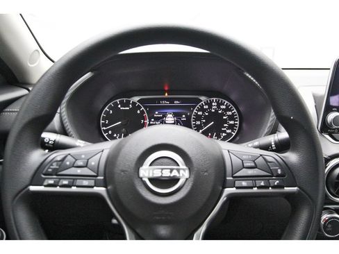 Used 2024 Nissan Sentra SV FWD image 13