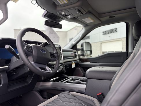 New 2026 Ford F250 Lariat w/ Black Appearance Package AWD/4WD image 19