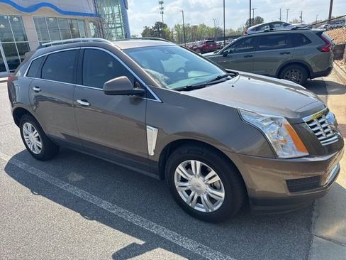 Used 2016 Cadillac SRX Luxury w/ Driver Awareness Package image 3