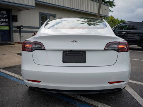 Used 2023 Tesla Model 3 Standard Range image 4