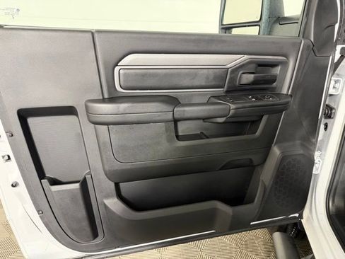 New 2026 RAM 3500 Tradesman image 15