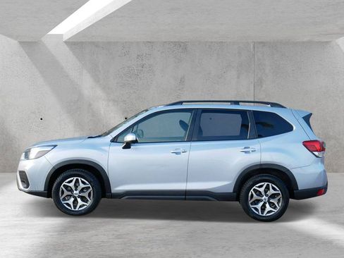 Used 2020 Subaru Forester Premium image 5