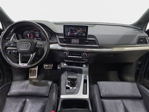 Used 2018 Audi SQ5 Prestige w/ Prestige Package image 10