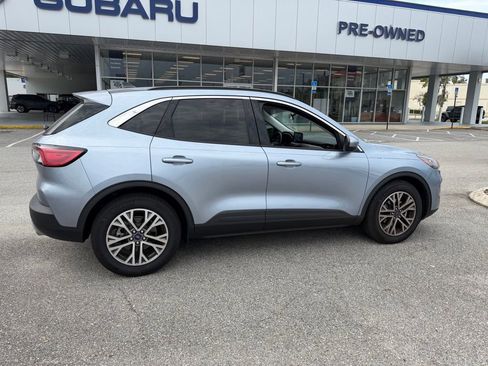 Used 2022 Ford Escape SEL FWD image 3