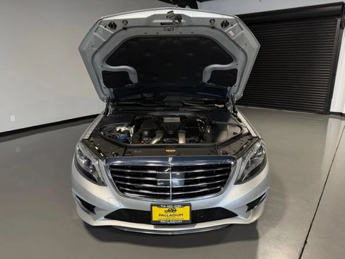 Used 2015 Mercedes-Benz S 550 Sedan image 7