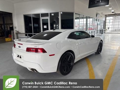 Used 2014 Chevrolet Camaro SS RWD image 6