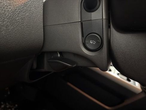 Used 2015 Ford F350 Lariat w/ Lariat Interior Package image 16