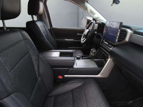 Used 2024 Toyota Sequoia Limited AWD/4WD image 9