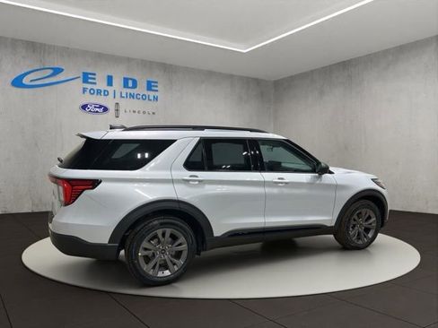 New 2026 Ford Explorer Active AWD/4WD image 4