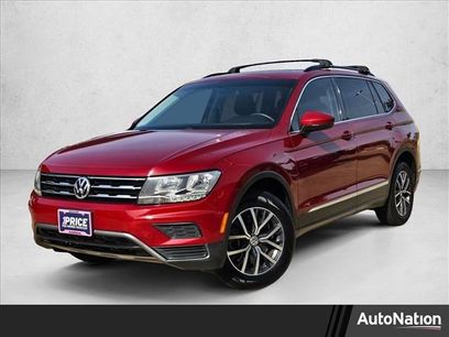 Used 2020 Volkswagen Tiguan SE w/ Panoramic Sunroof Package