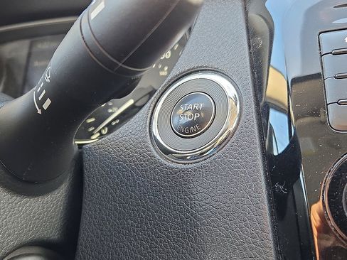 Used 2020 Nissan Rogue Sport SV w/ All-Weather Package image 29