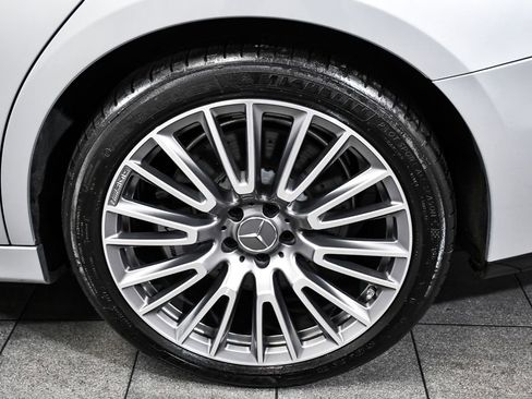 Used 2025 Mercedes-Benz E 53 AMG e 4MATIC Sedan image 8