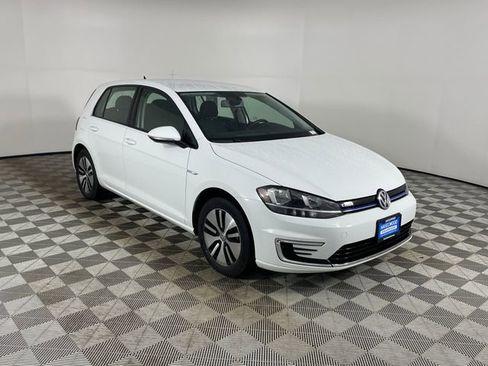 Used 2019 Volkswagen e-Golf SE w/ Driver Assistance Package image 24