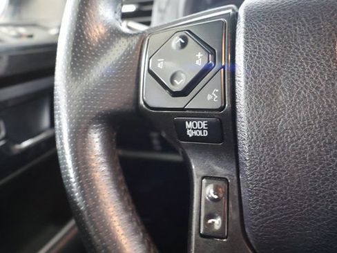 Used 2022 Toyota 4Runner TRD Off-Road Premium AWD/4WD image 18