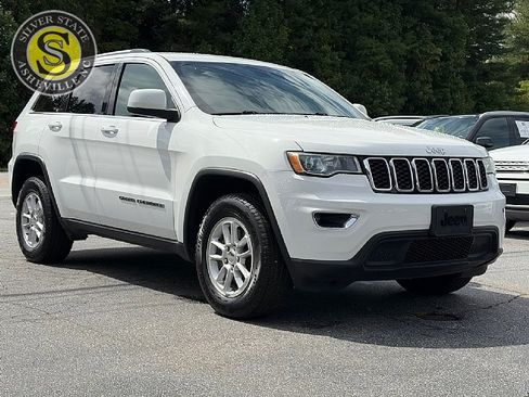 Used 2019 Jeep Grand Cherokee Laredo AWD/4WD image 8