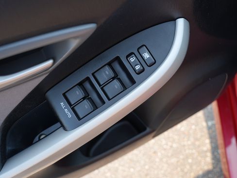 Used 2012 Toyota Prius Two FWD image 16