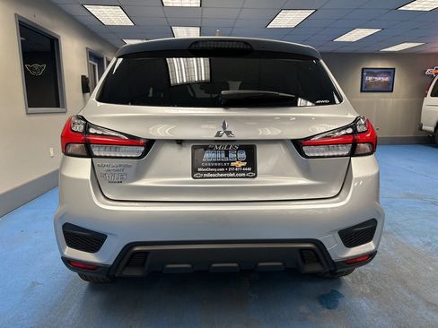 Used 2025 Mitsubishi Outlander Sport AWD image 7