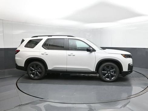 New 2026 Honda Pilot Sport image 15