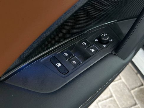 New 2026 Volkswagen Tiguan SEL R-Line image 11