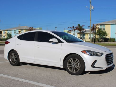 Used 2018 Hyundai Elantra SEL image 24