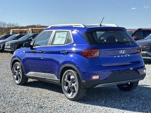 New 2026 Hyundai Venue SEL image 15