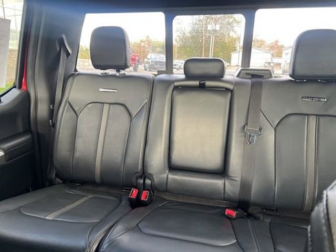 Used 2017 Ford F250 Platinum w/ FX4 Off-Road Package image 19
