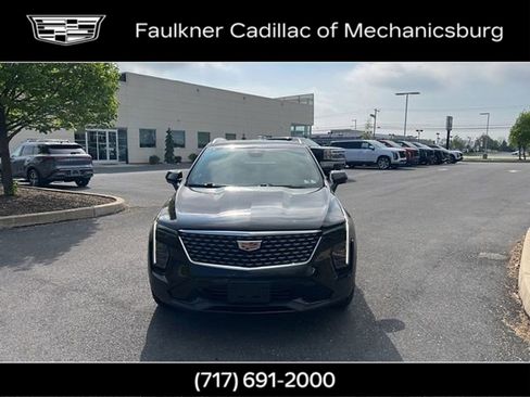 Used 2025 Cadillac XT4 Premium Luxury image 38