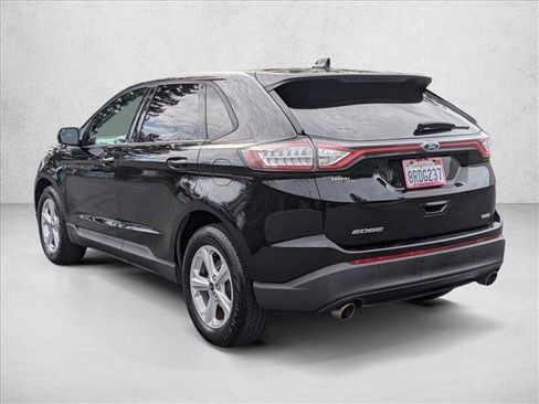 Used 2017 Ford Edge SE FWD image 8