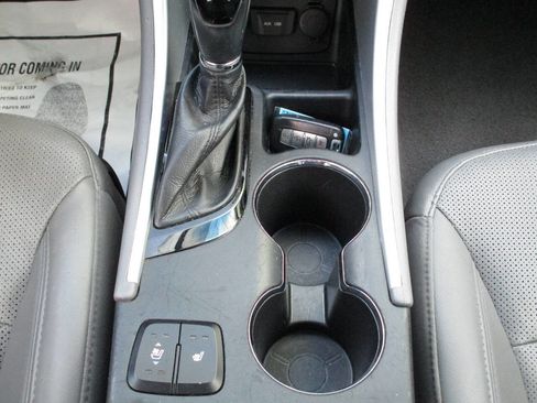 Used 2014 Hyundai Sonata Limited w/ Technology Package 05 image 20