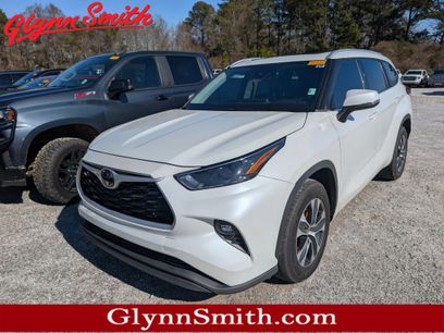 Used 2022 Toyota Highlander XLE