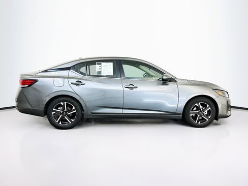 Used 2024 Nissan Sentra SV image 10