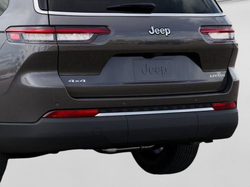 New 2025 Jeep Grand Cherokee L Laredo w/ Luxury Tech Group I image 13