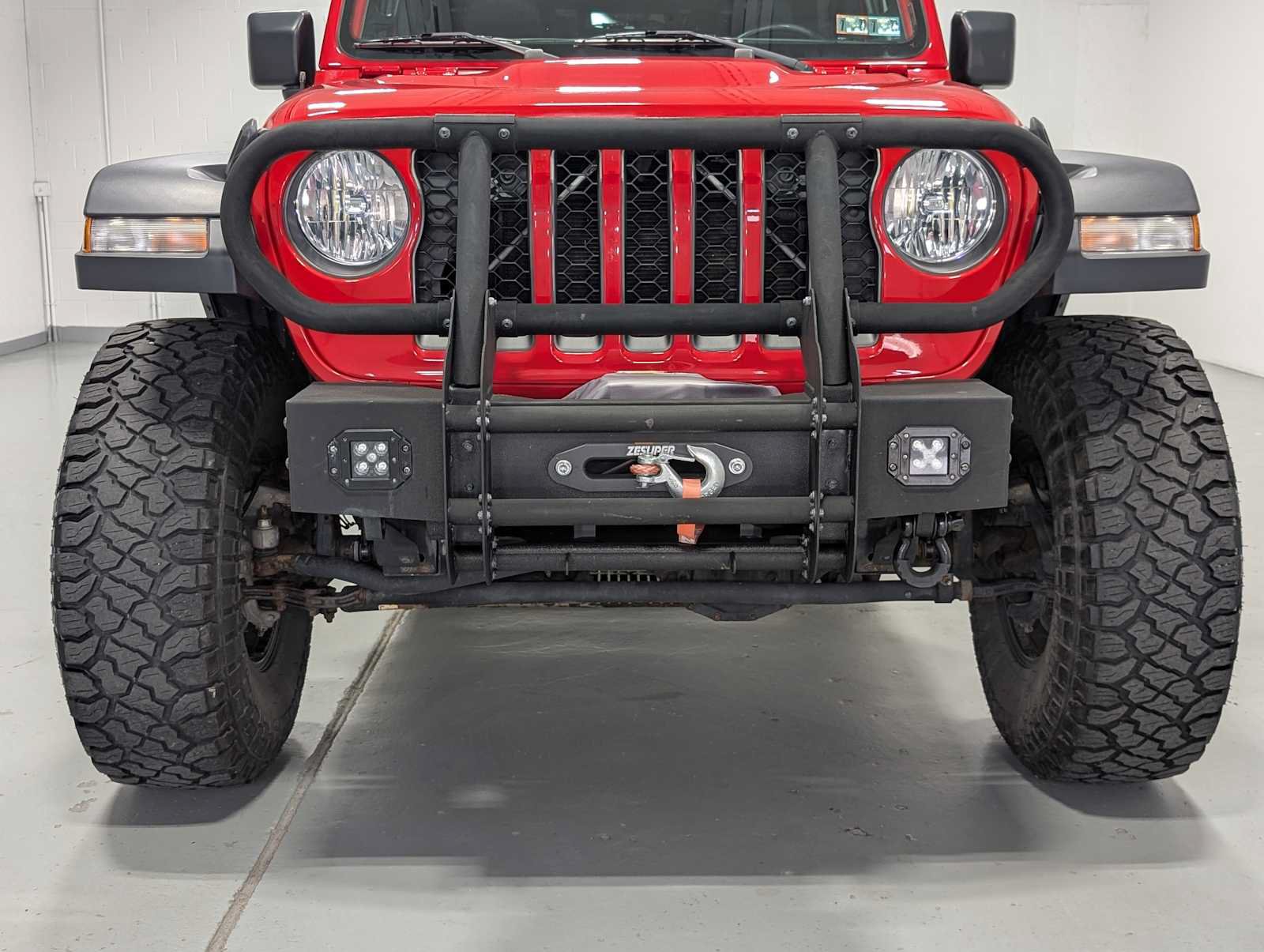 Used 2020 Jeep Gladiator Rubicon AWD/4WD image 2