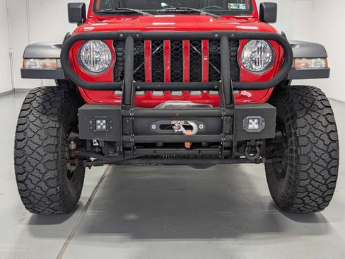 Used 2020 Jeep Gladiator Rubicon AWD/4WD image 2