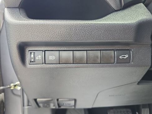 Used 2023 Toyota RAV4 XLE w/ Convenience Package FWD image 23