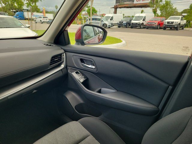 Certified 2026 Nissan Rogue SV FWD image 14