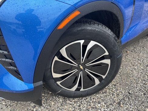 New 2026 Chevrolet Blazer EV LT image 13